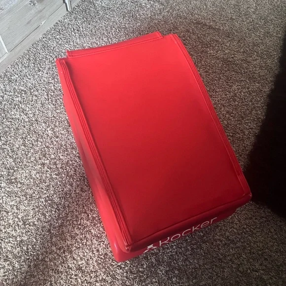 Super Mario Gaming Chair - Picture 2 of 5